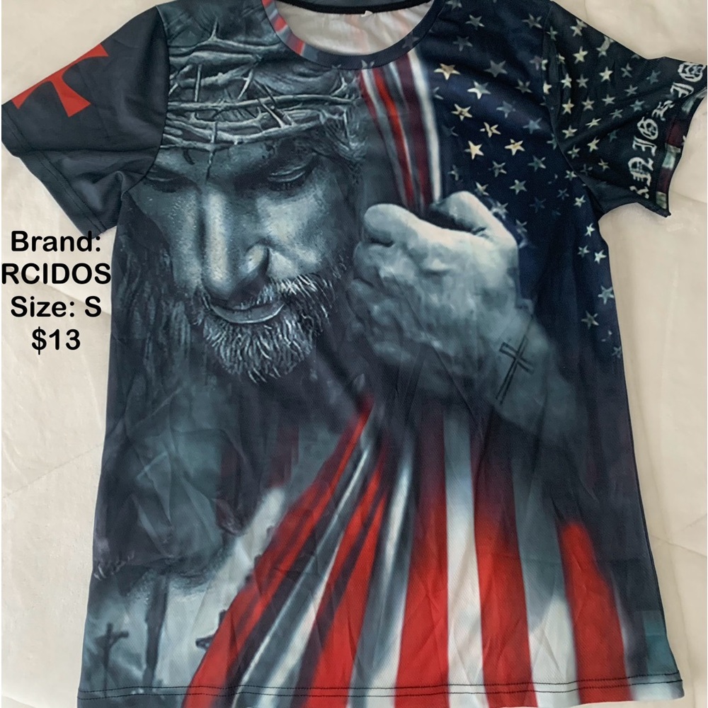 T-Shirt, Size S, Never Worn